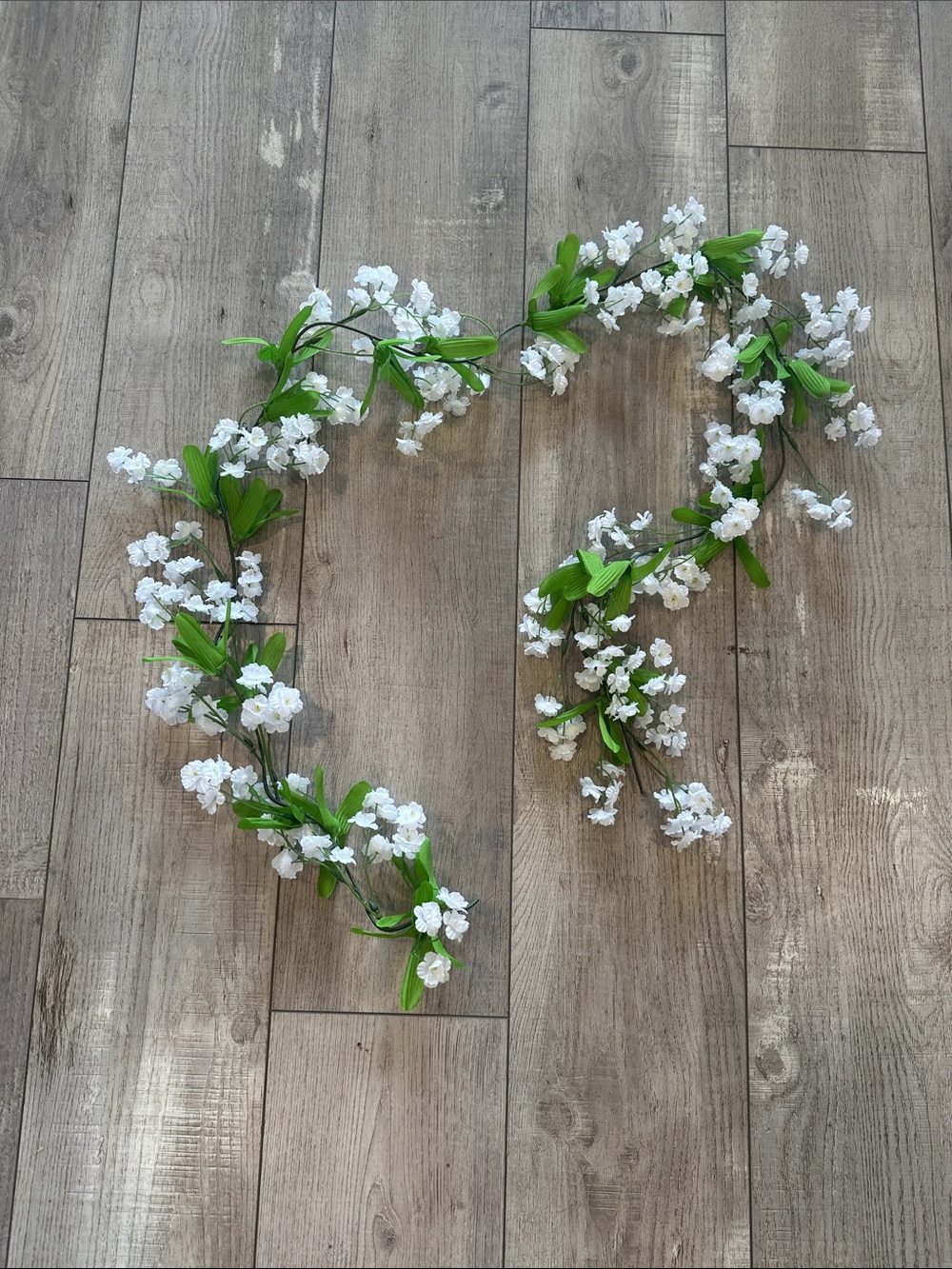 Hobby Lobby White and Green Floral Garland